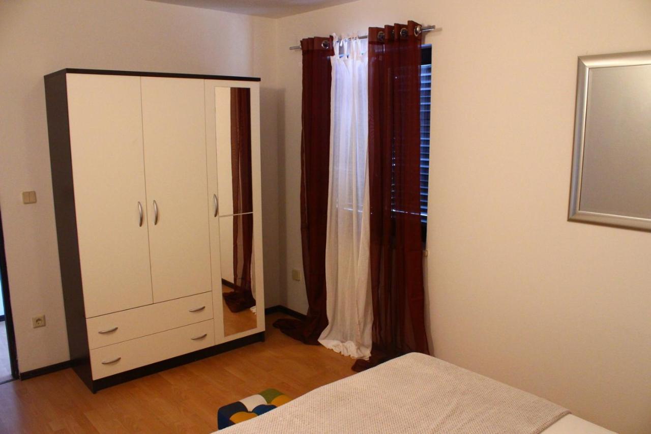 Apartment Arna Krk Town Buitenkant foto