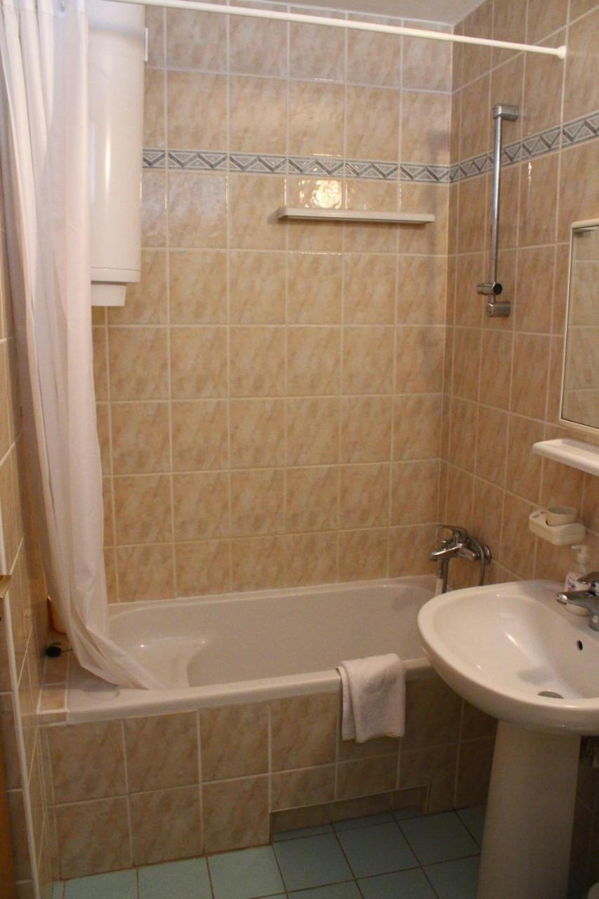 Apartment Arna Krk Town Buitenkant foto