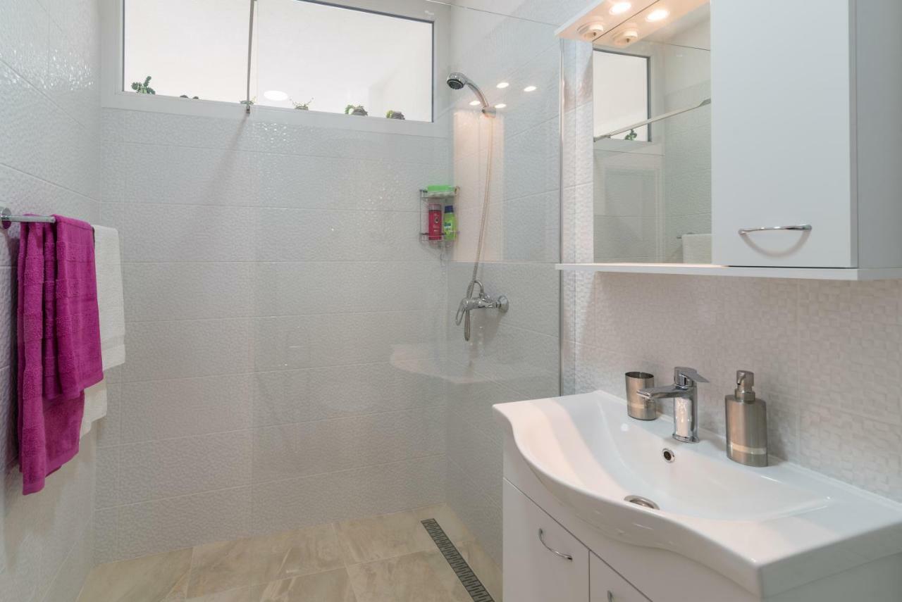 Apartment Arna Krk Town Buitenkant foto